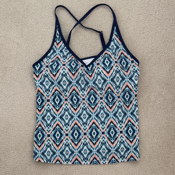Geometric Patterned Tankini Set - Picture 2 of 8